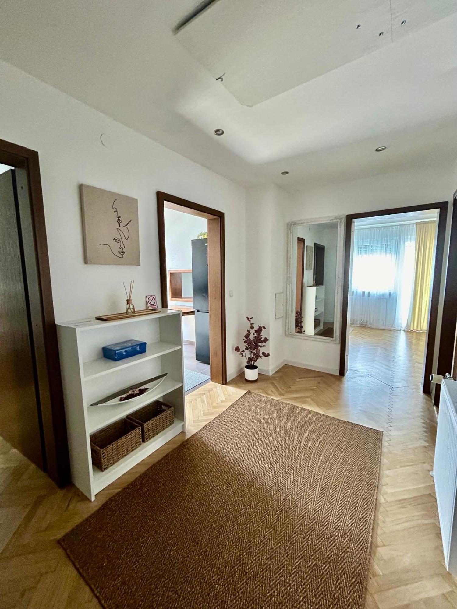 Apartman Tony Deluxe Near Zagreb Airport Velika Gorica Exteriér fotografie