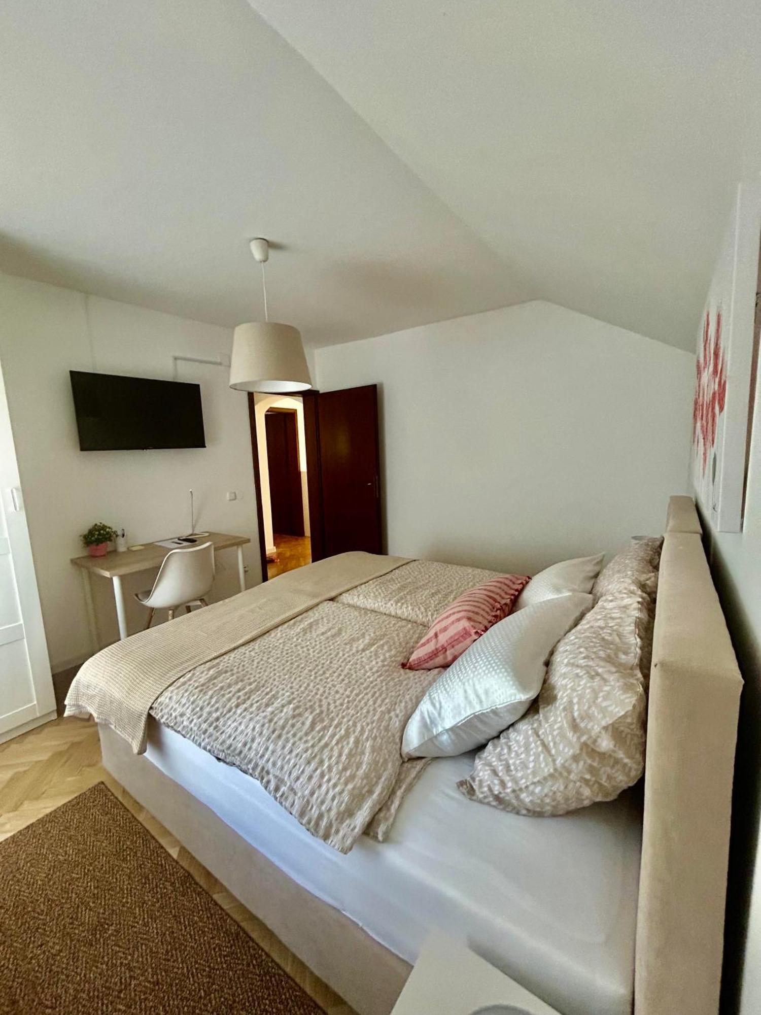 Apartman Tony Deluxe Near Zagreb Airport Velika Gorica Exteriér fotografie